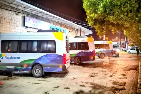 como llegar a puerto morelos